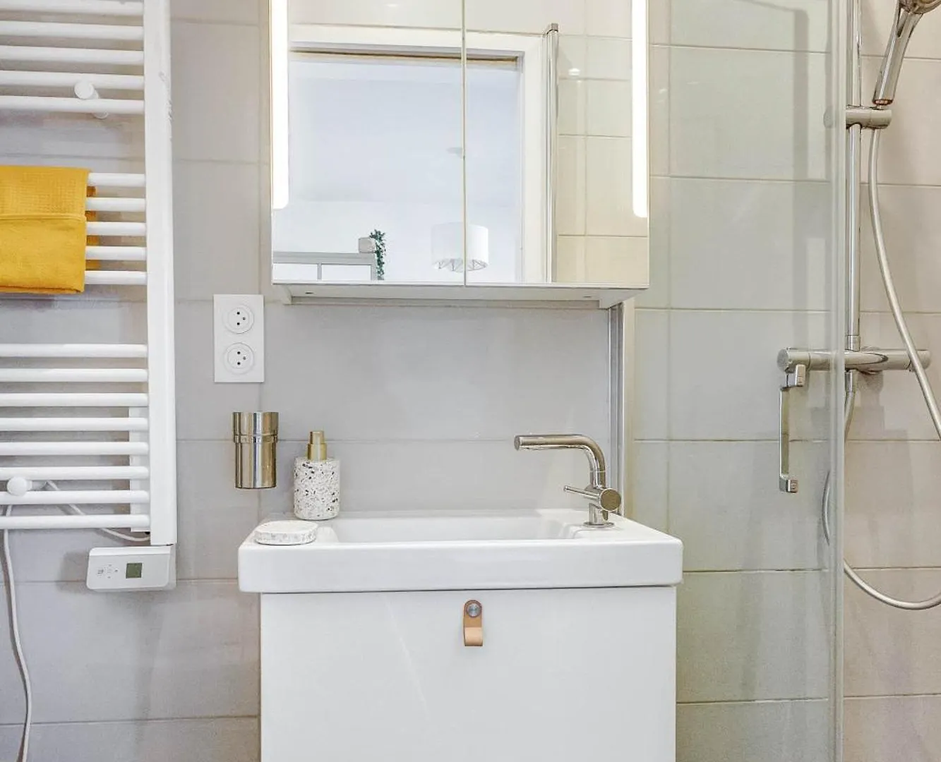 Bnbnova - Champs-Elysees - 1Br Paris