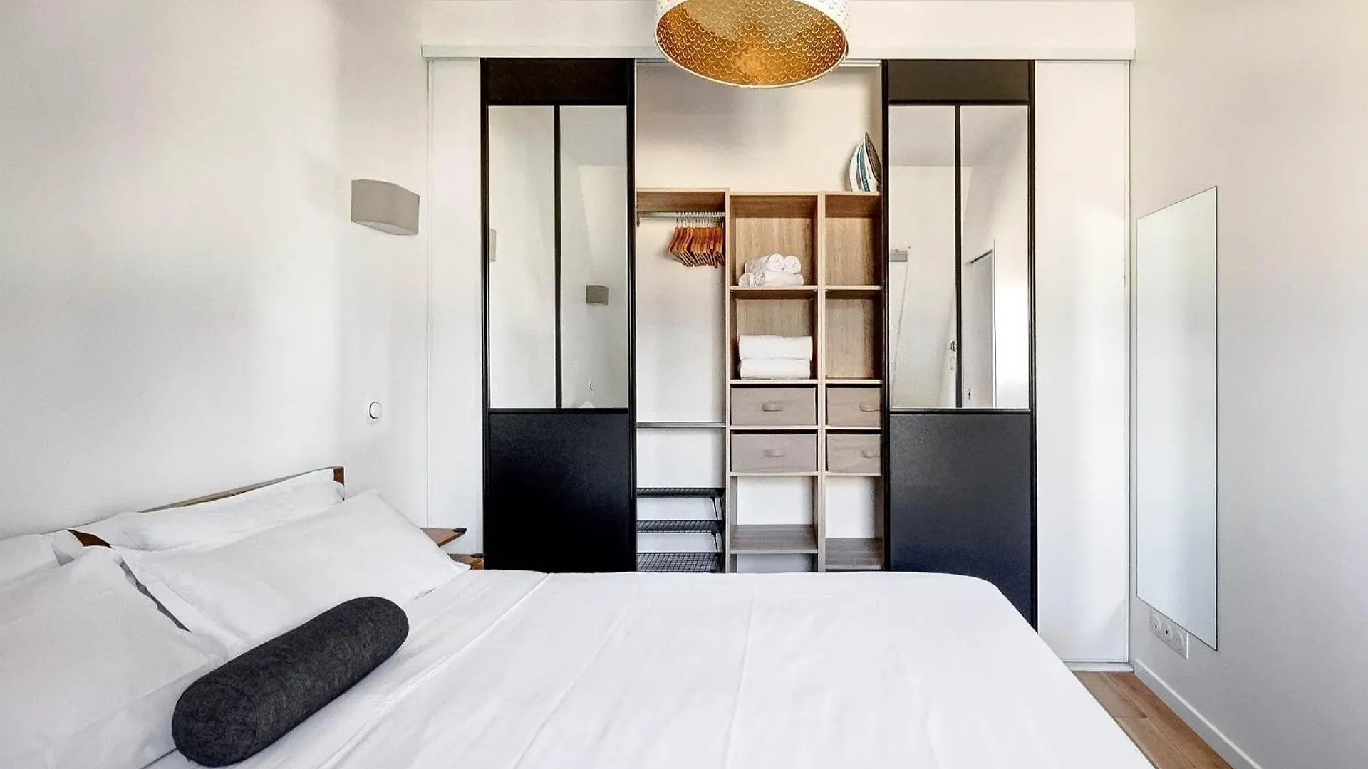Bnbnova - Champs-Elysees - 1Br Paris